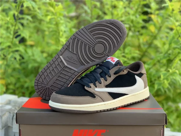 Travis Scott x Air Jordan 1 High OG - 2019-07-28 - Replica shoes