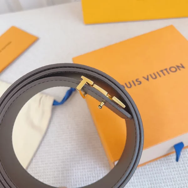 Louis Vuitton belt