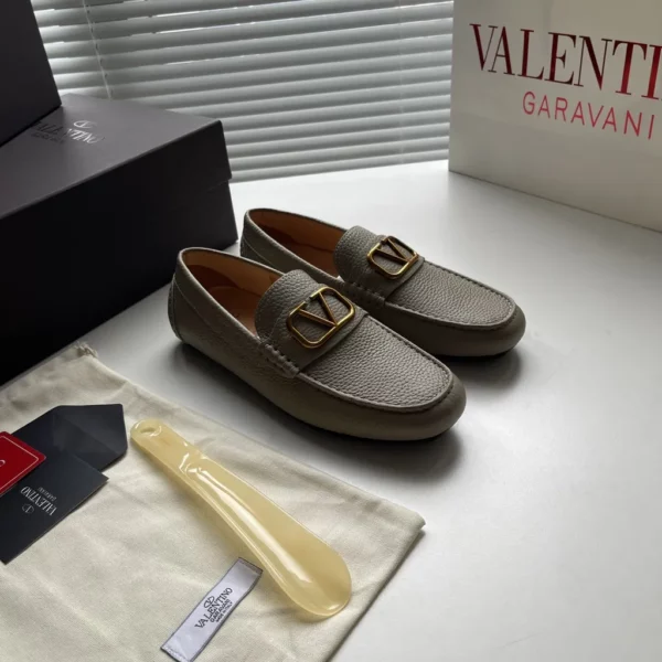 Valentino shoes - Replica shoes