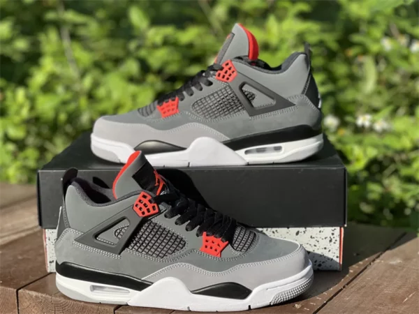 Travis Scott x Air Jordan 4-01-13 - Replica shoes