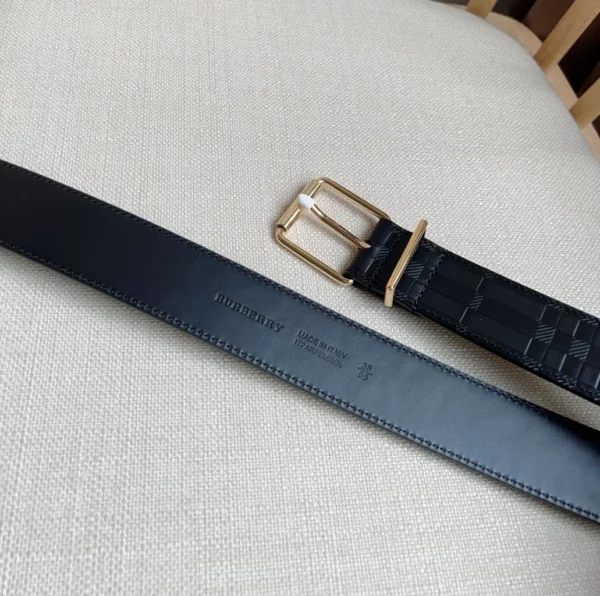 Burberry belt