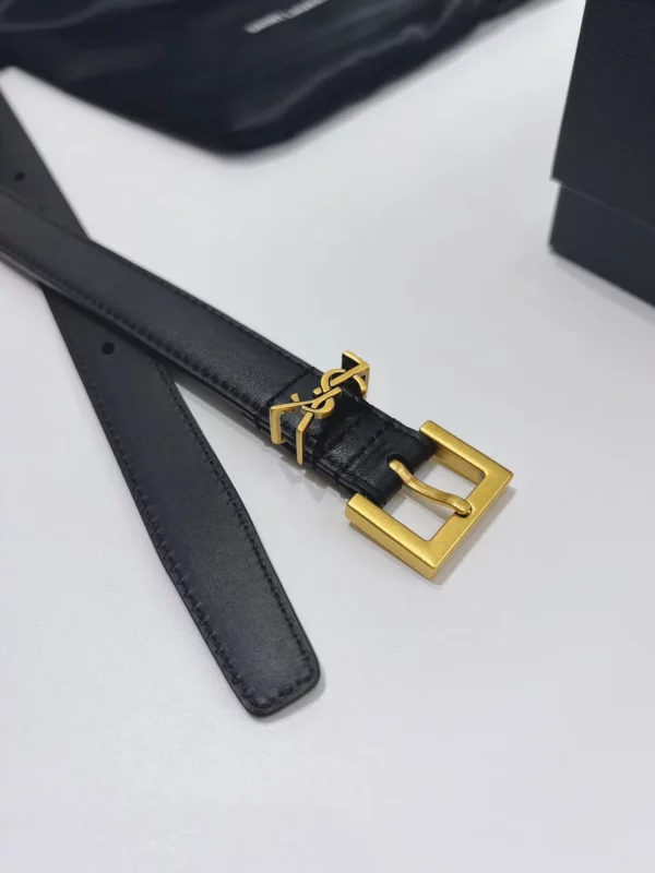 Saint Laurent belt