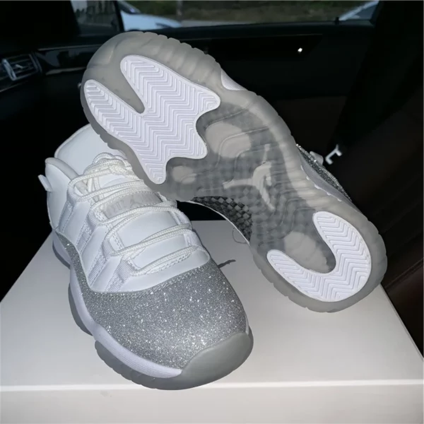 Air Jordan 11 WMNS Metallic Silver - Replica shoes