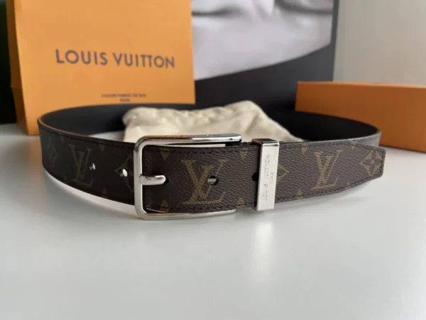 Louis Vuitton belt