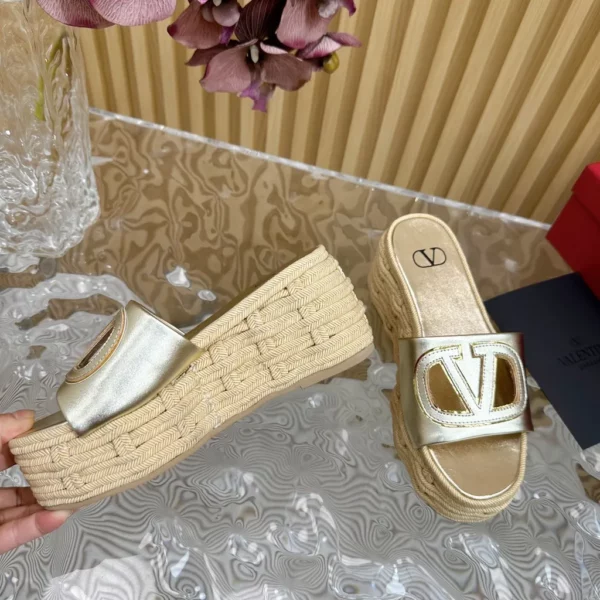 Valentino shoes - Reps shoes