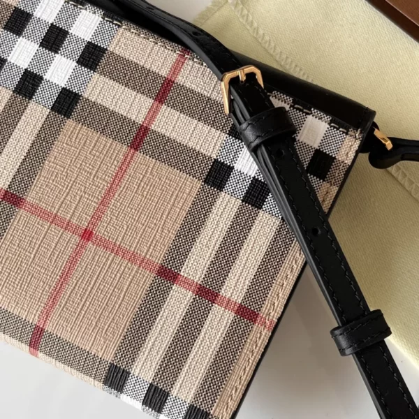 Burberry bag - replica bags