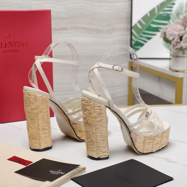 Valentino shoes - Reps shoes