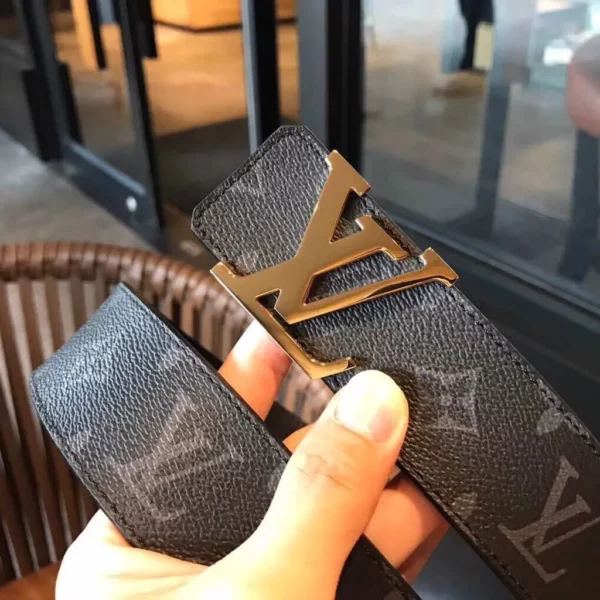 Louis Vuitton belt