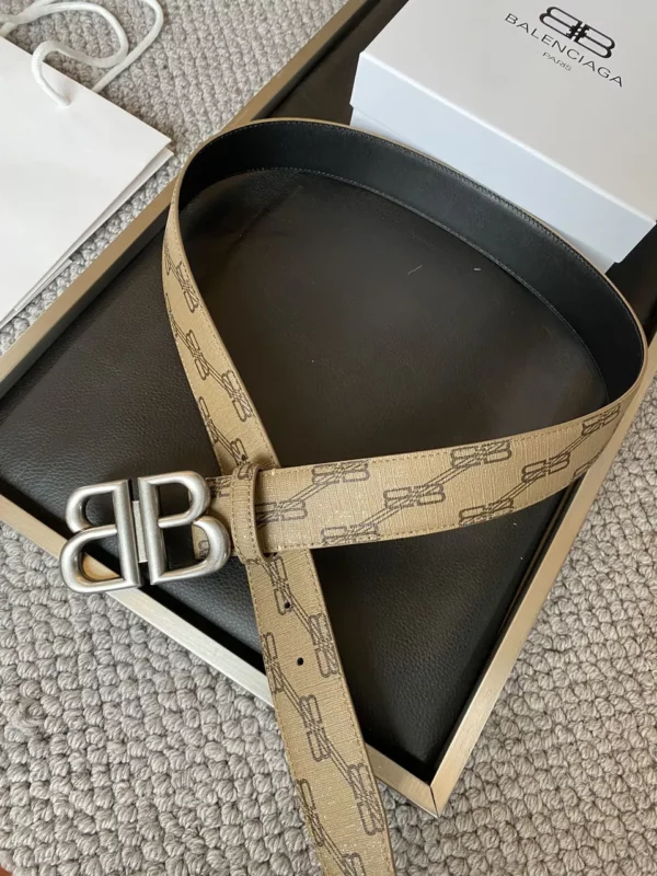 Balenciaga belt