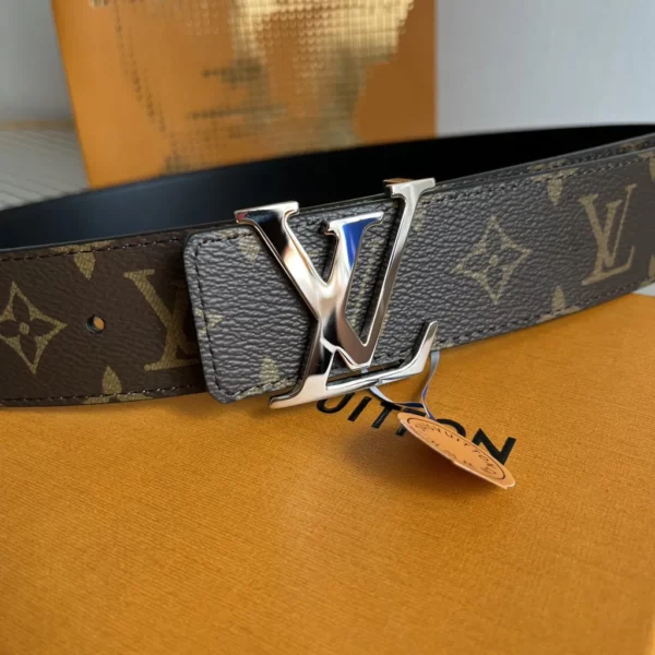 Louis Vuitton belt