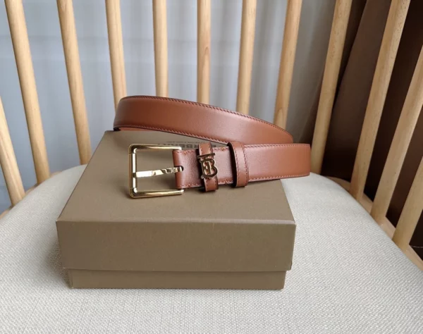 Burberry belt