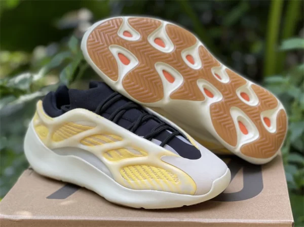 Adidas Yeezy 700 V3 Mono Safflower-07-02 - Replica shoes