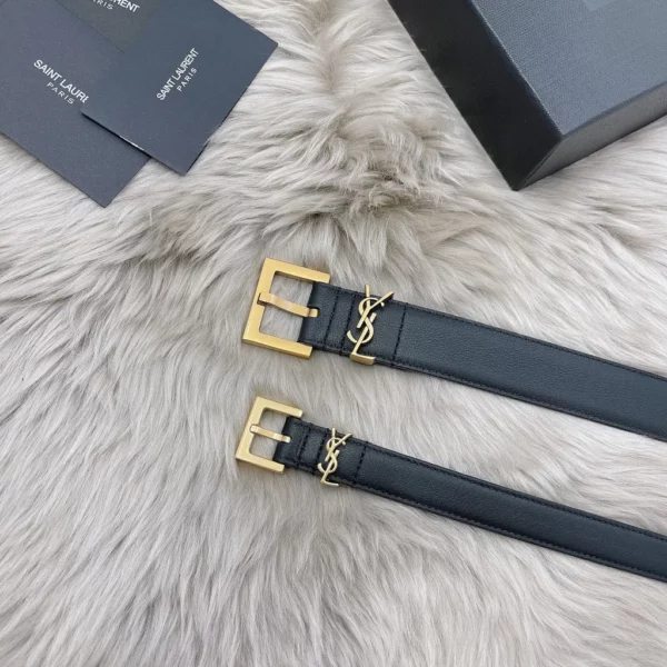 Saint Laurent belt