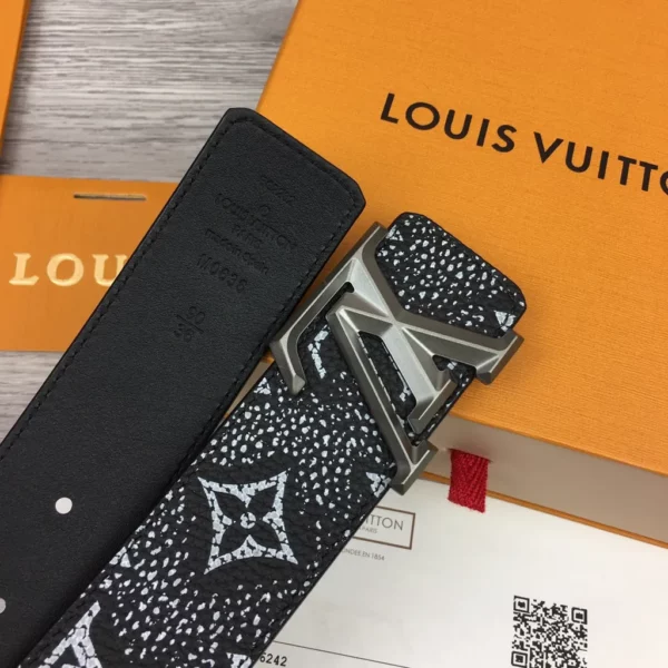 Louis Vuitton belt