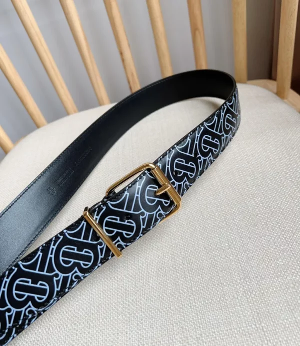 Burberry belt