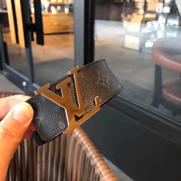 Louis Vuitton belt