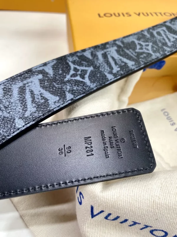 Louis Vuitton belt