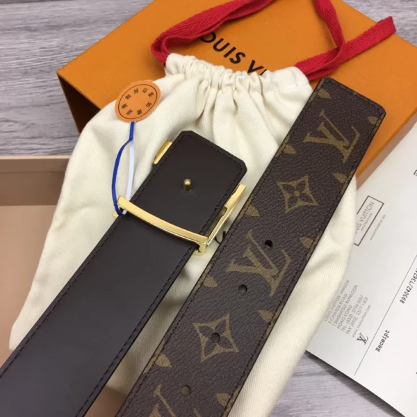 Louis Vuitton belt