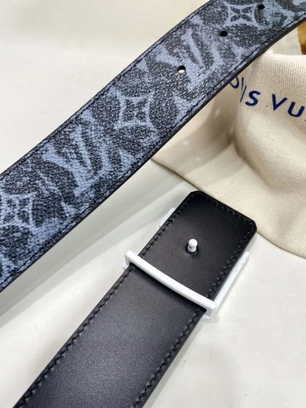 Louis Vuitton belt