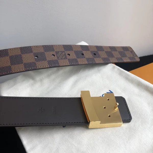 Louis Vuitton belt