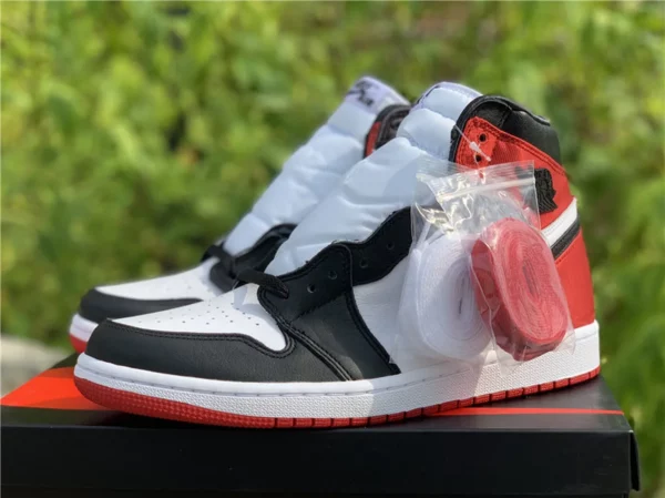 Air Jordan 1 Satin WMNS Black Toe - 2019-08-14 - Replica shoes