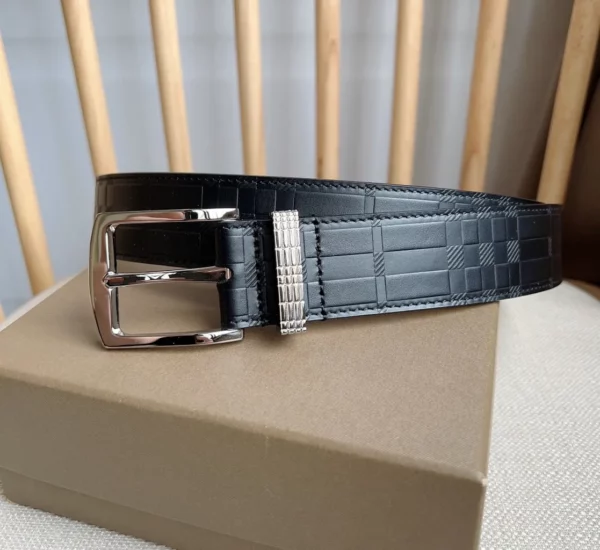 Burberry belt