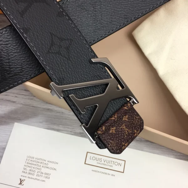 Louis Vuitton belt