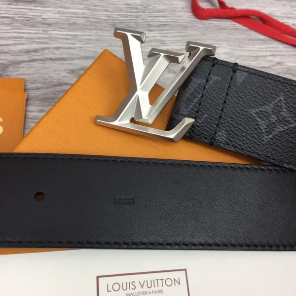 Louis Vuitton belt