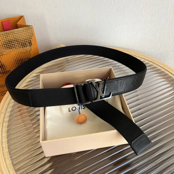 Louis Vuitton belt