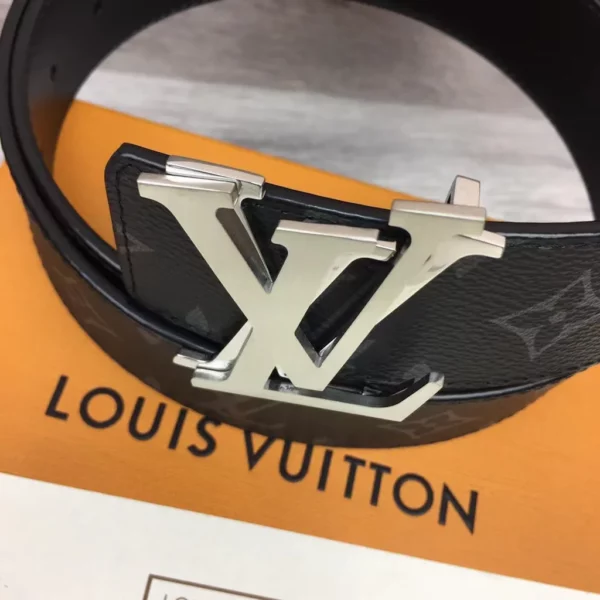 Louis Vuitton belt