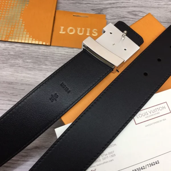 Louis Vuitton belt