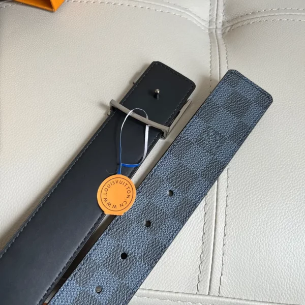 Louis Vuitton belt