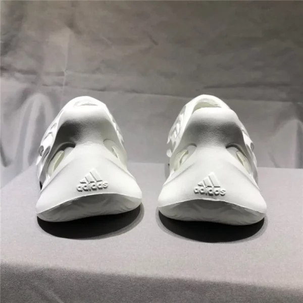 Adidas Yeezy - Replica shoes