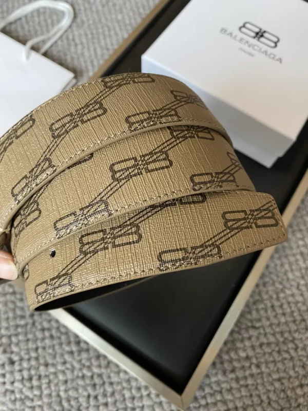 Balenciaga belt