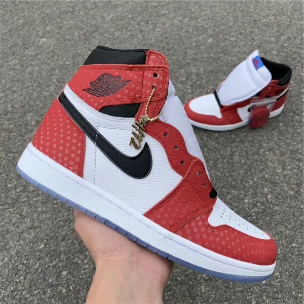 Air Jordan 1 Retro High OG Chicago Crystal - 2019-01-13 - Replica shoes