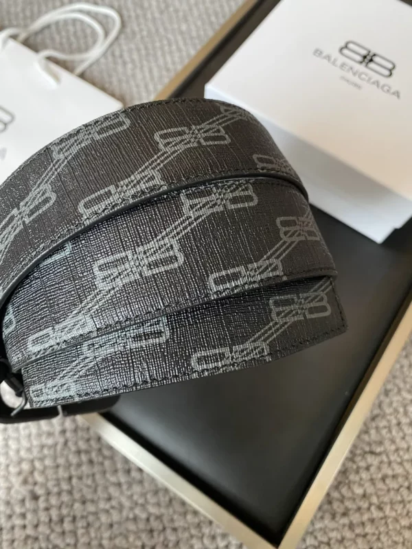 Balenciaga belt