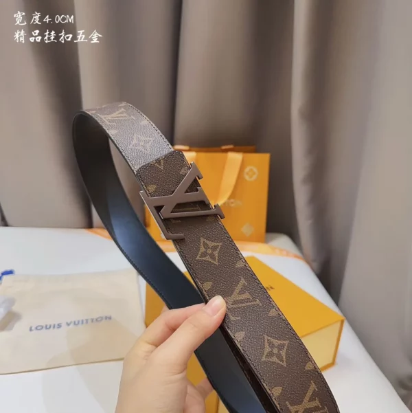 Louis Vuitton belt