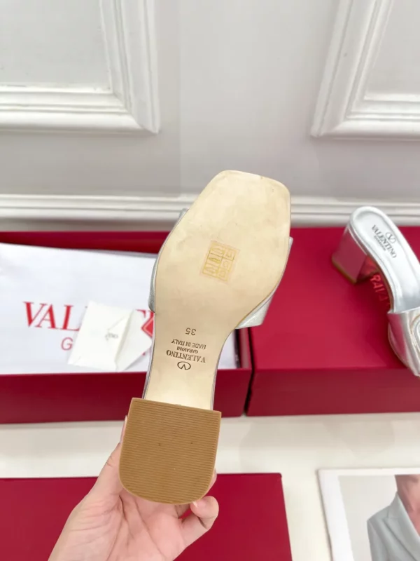 Valentino shoes - Reps shoes