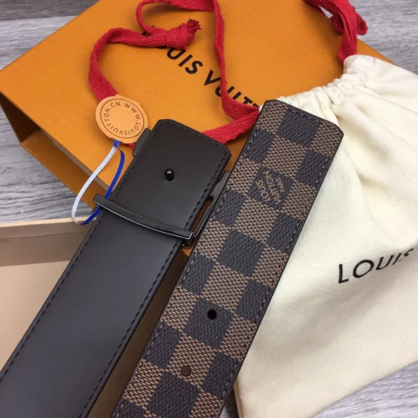 Louis Vuitton belt