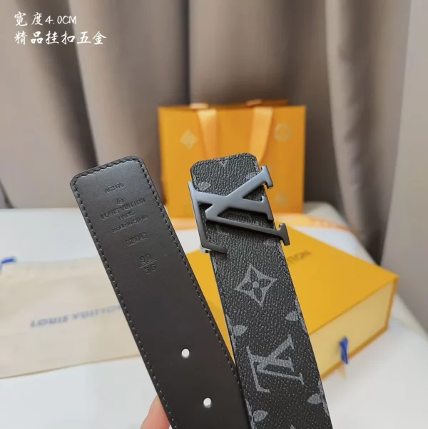 Louis Vuitton belt