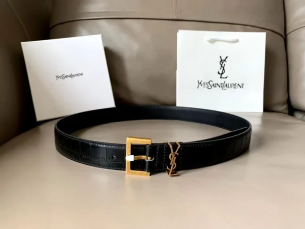 Saint Laurent belt