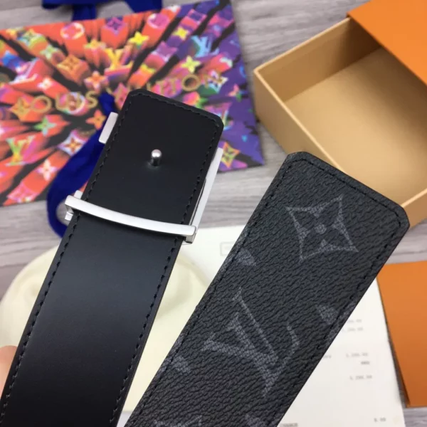 Louis Vuitton belt