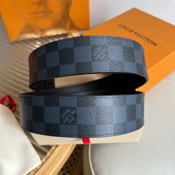 Louis Vuitton belt