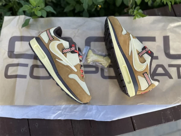 Travis Scott x Nike Air Max 1 - Replica shoes