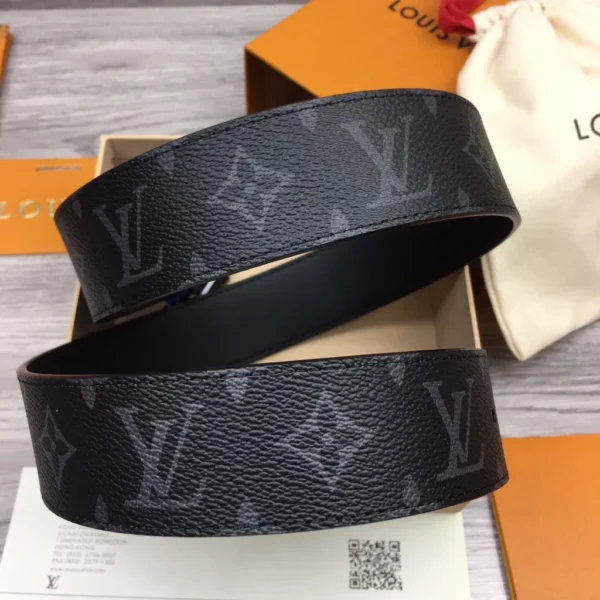 Louis Vuitton belt