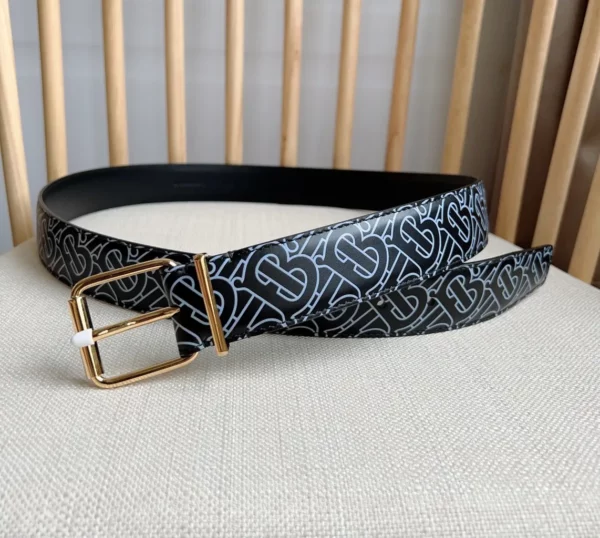 Burberry belt