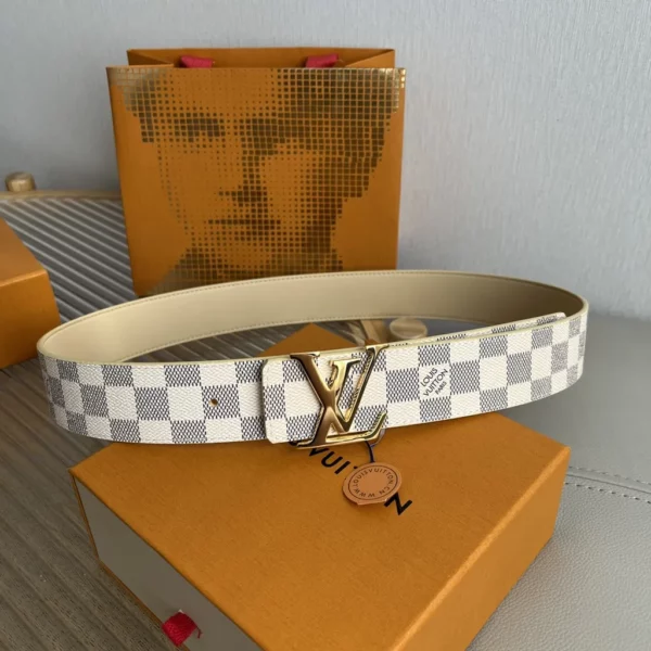 Louis Vuitton belt