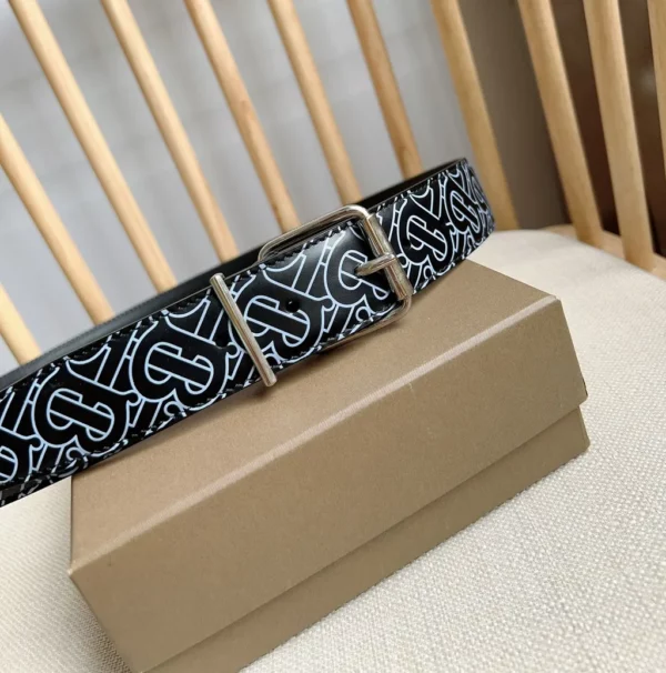 Burberry belt