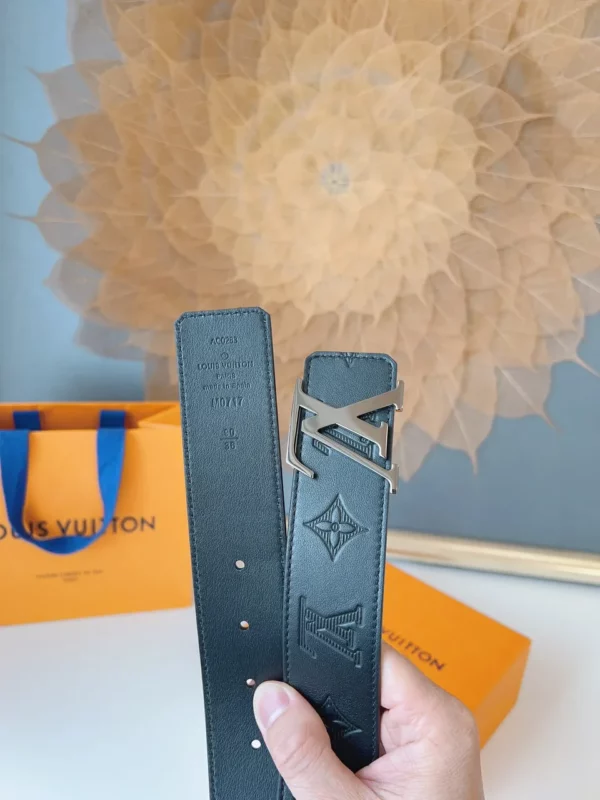 Louis Vuitton belt