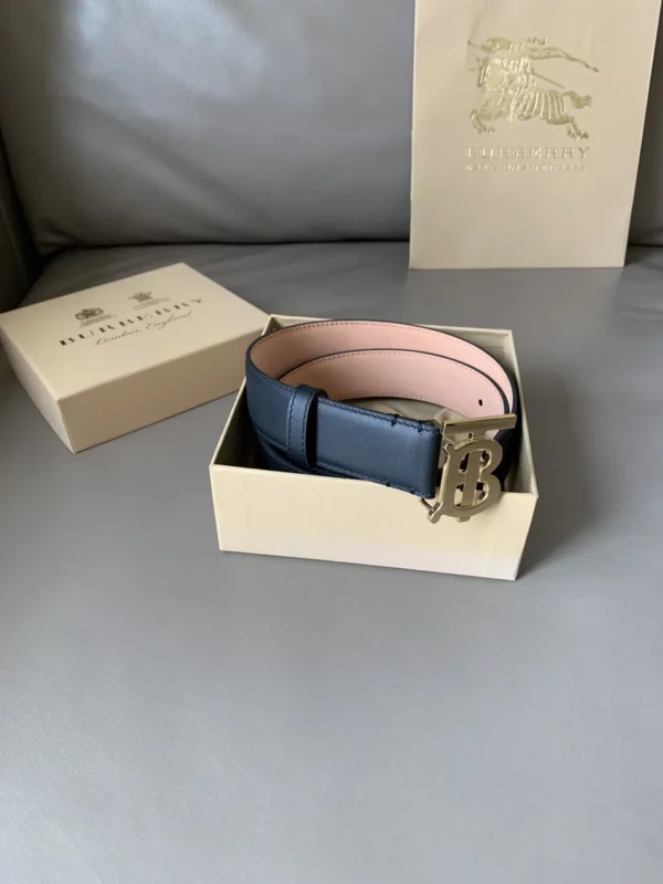 Burberry belt